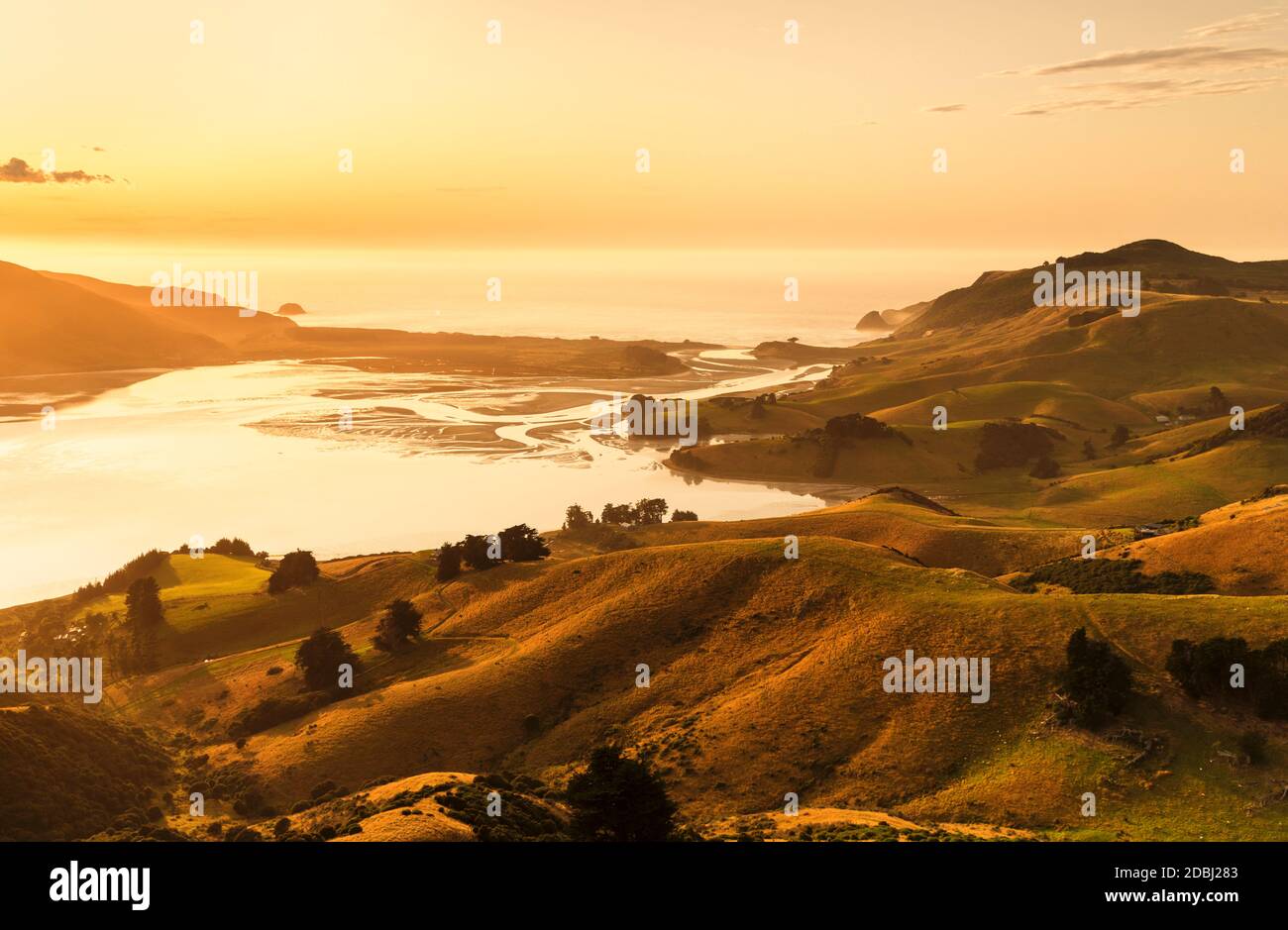 Hoopers Inlet au lever du soleil, Péninsule d'Otago, Dunedin, Otago, Île du Sud, Nouvelle-Zélande, Pacifique Banque D'Images