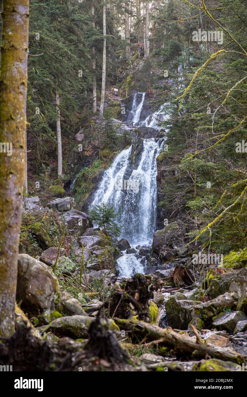 Grande Cascade De Tendon Banque De Photographies Et D’images à Haute ...