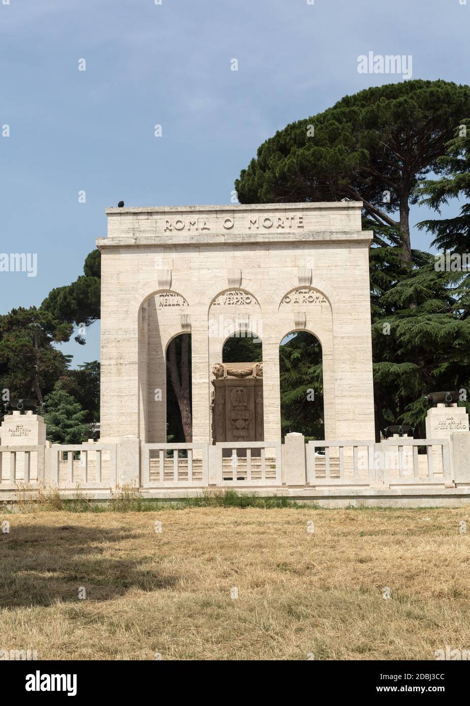 Le Mausoleo Ossario Garibaldino sur la colline du Janicule à Rome, dédié aux morts pour Rome entre 1849 (II République romaine) et 1870 Banque D'Images