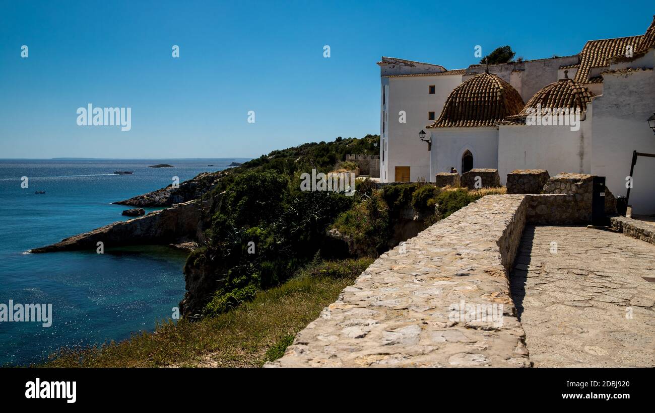 Vue sur Dalt Vila Banque D'Images