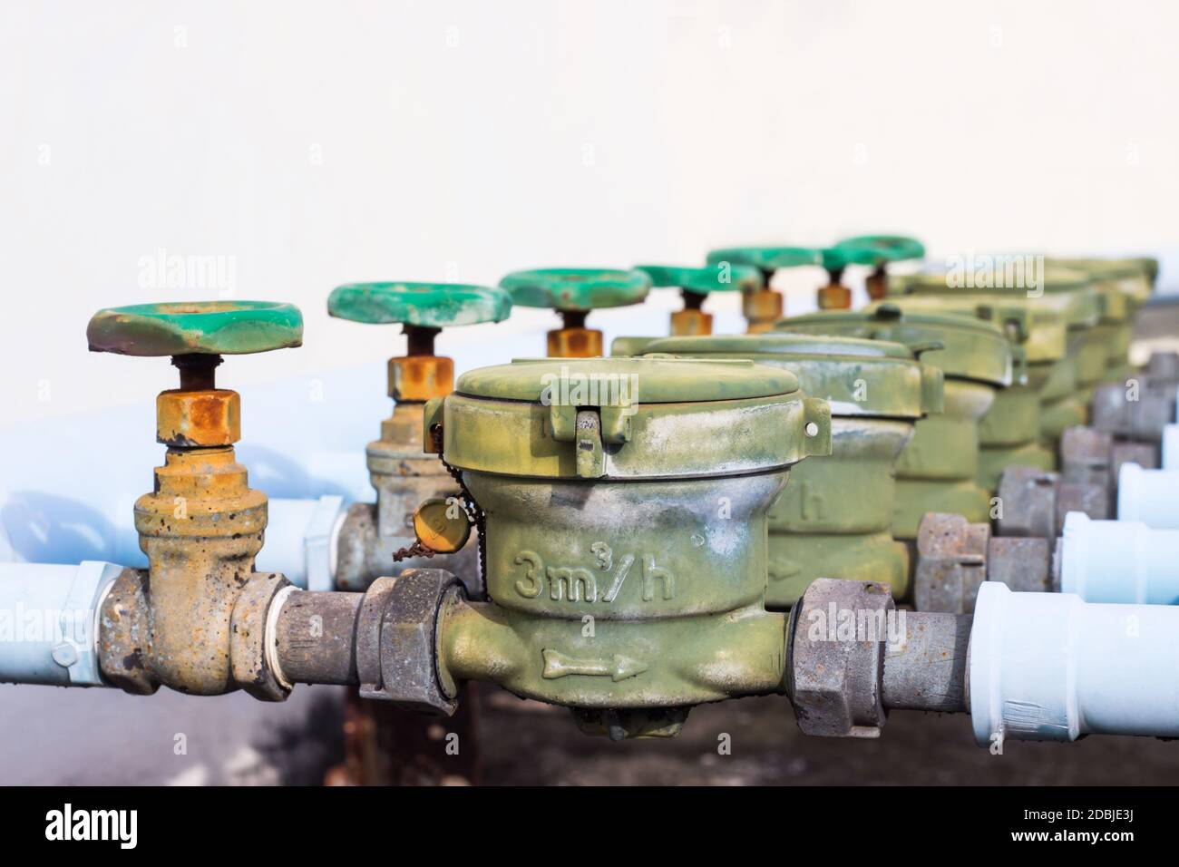 Compteur d'eau pour les salles et bâtiments à louer Banque D'Images