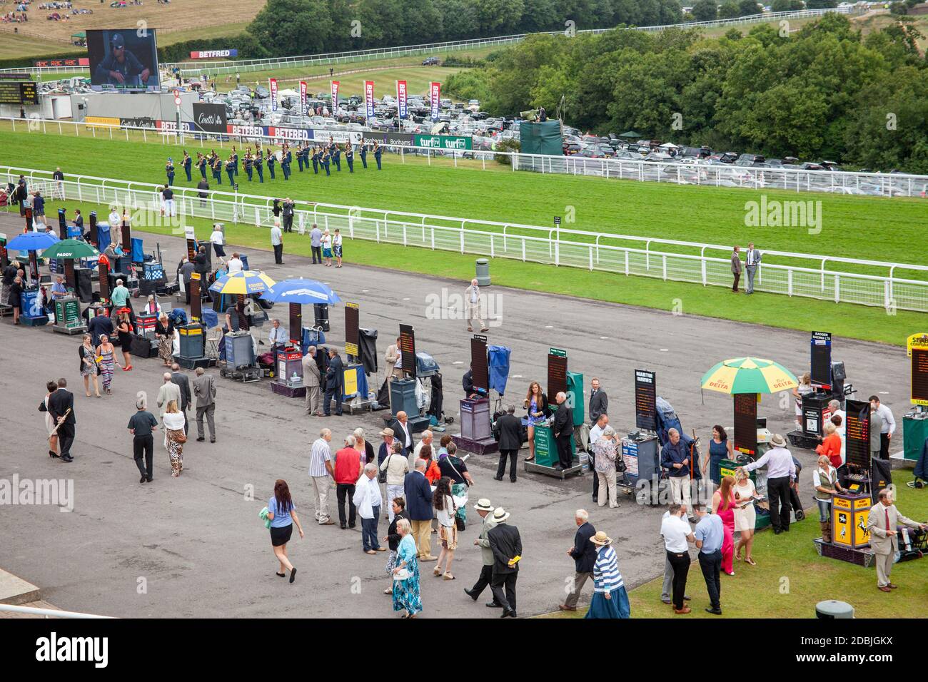 La magnifique rencontre de course de Goodwood à l'hippodrome de Goodwood près de Chichester, West Sussex ; le festival Qatar Goodwood Banque D'Images