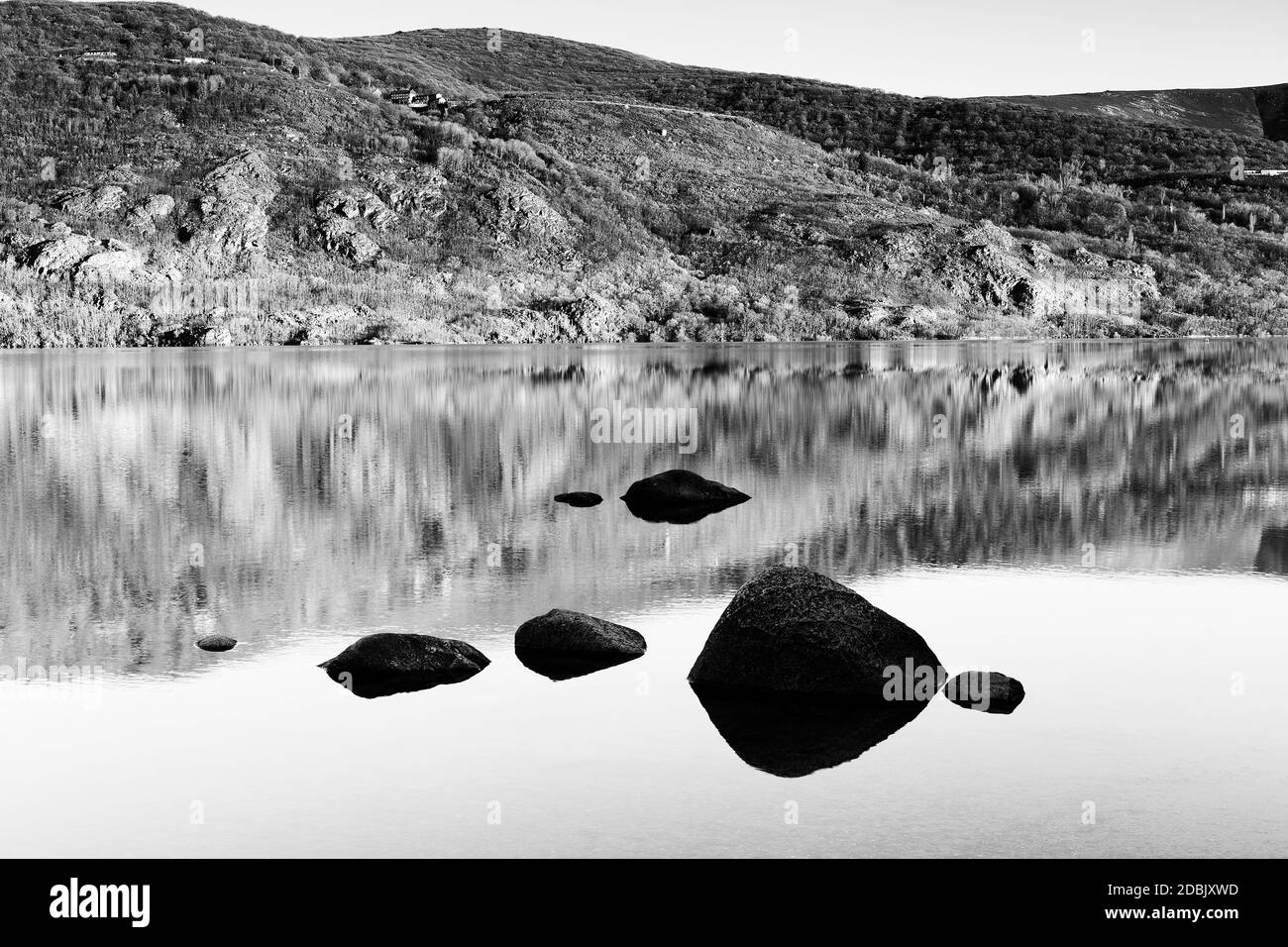 Dans le lac de Sanabria Zamora province, Castille et Léon Sanabria Lake dans la province de Zamora, en communauté autonome de Castille et Léon, au nord-ouest de Spa Banque D'Images
