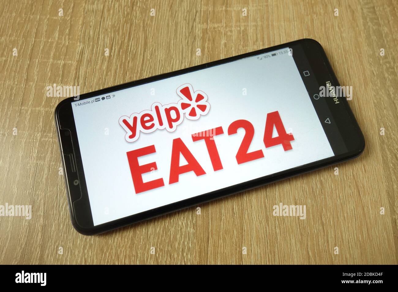 KONSKIE, POLOGNE - 21 juin 2019 : logo Yelp Eat24 affiché sur le téléphone mobile Banque D'Images