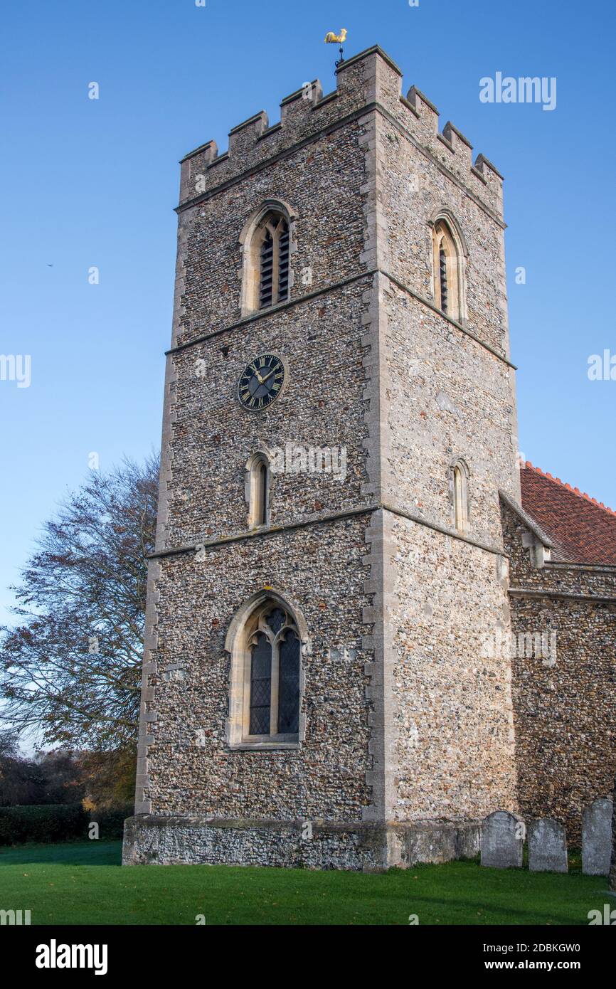 Tour carrée du XVe siècle de l'église correspondante Essex Angleterre Banque D'Images
