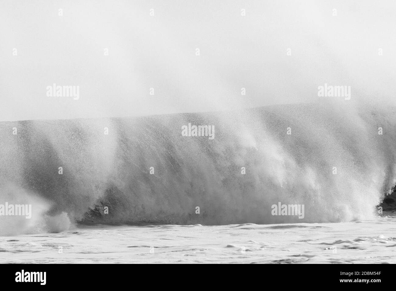 Gros plan de la grande vague d'eau de mer, ÂTénérife, Iles Canaries, Espagne Banque D'Images Gros plan de la grande vague d'eau de mer, ÂTénérife, Iles Canaries, Espagne Banque D'Images