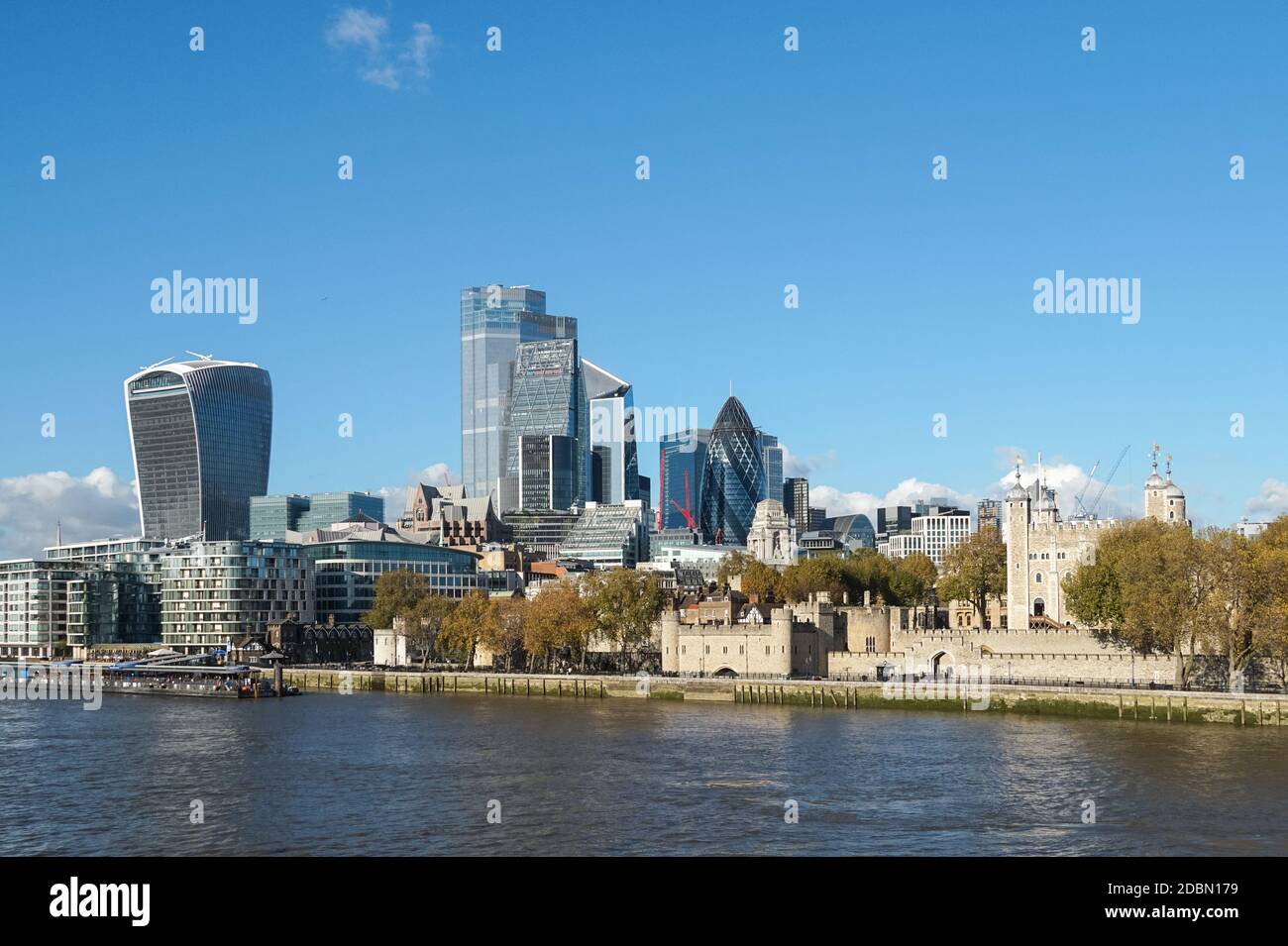 Gratte-ciels dans la City de Londres, Angleterre Royaume-Uni Banque D'Images