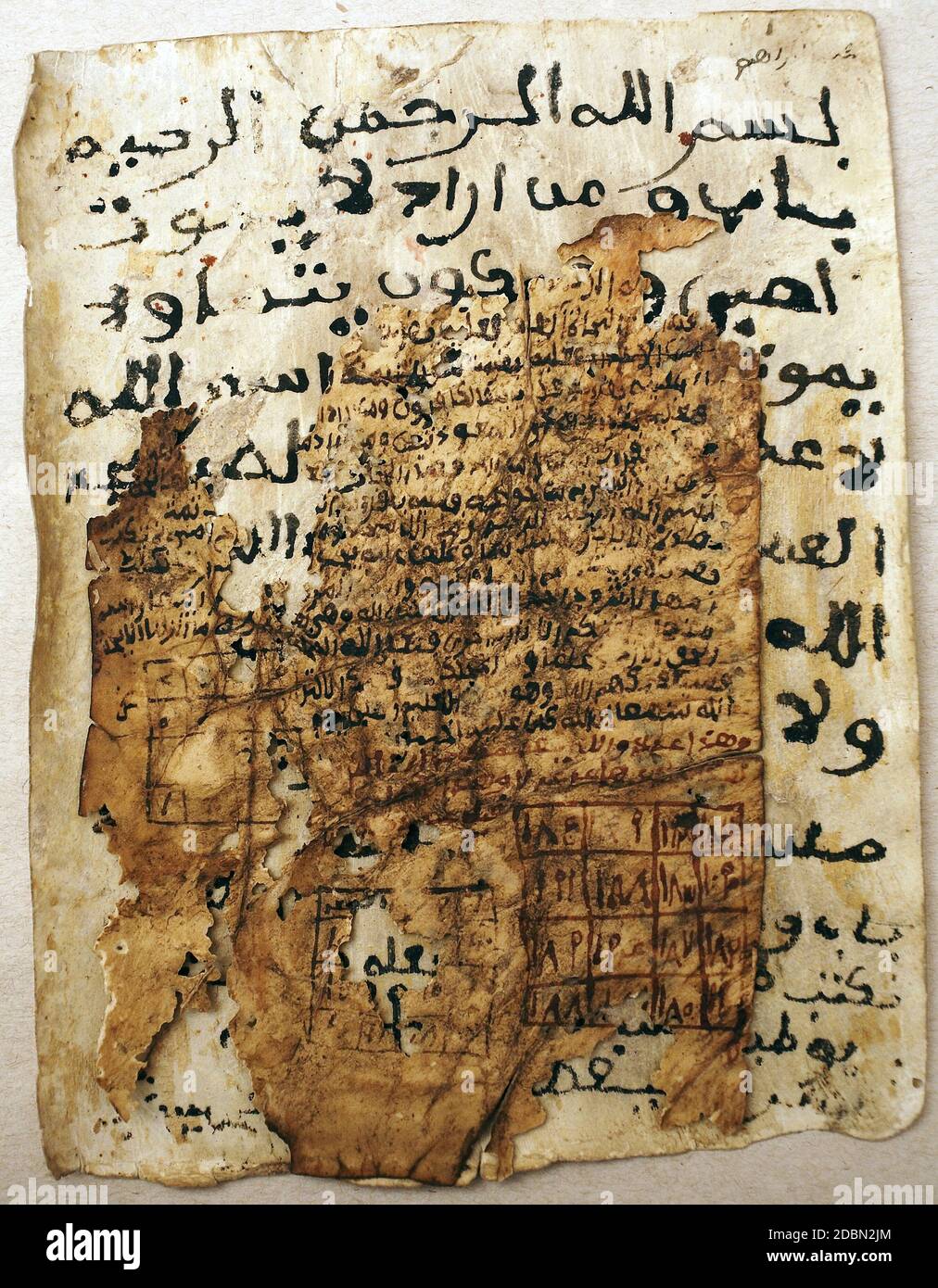 Manuscrits de la bibliothèque privée 'maa Haidara' à Tombouctou. Parchemin écrit en arabe et Songhaï à Tombouctou, Mali, Afrique de l'Ouest. Banque D'Images