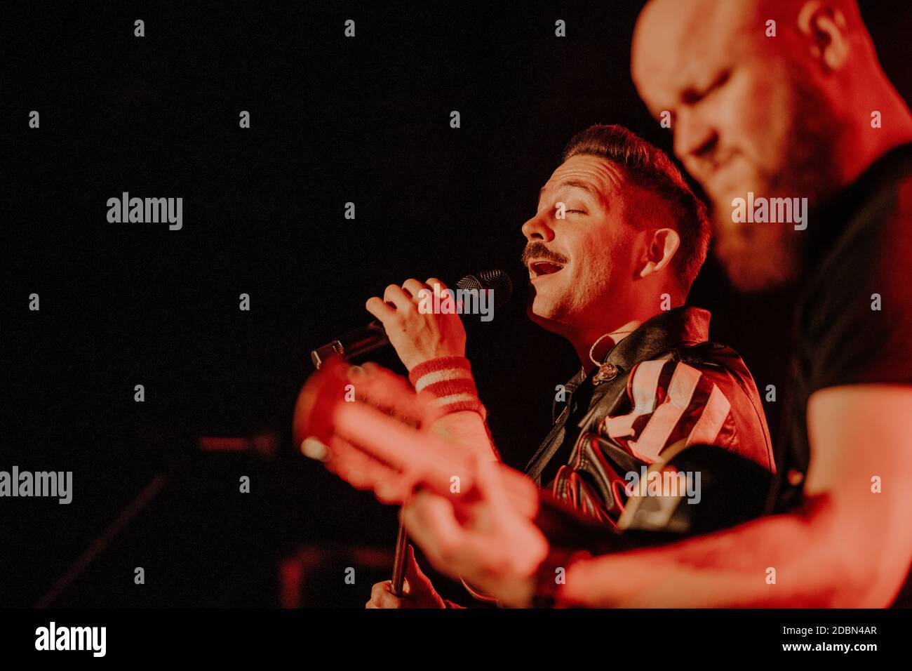 Copenhague, Danemark. 12 novembre 2020. Le célèbre groupe d'hommage à la Reine danoise Queen machine joue un concert à Amager Bio à Copenhague. (Crédit photo: Gonzales photo - Nikolaj Bransholm). Banque D'Images