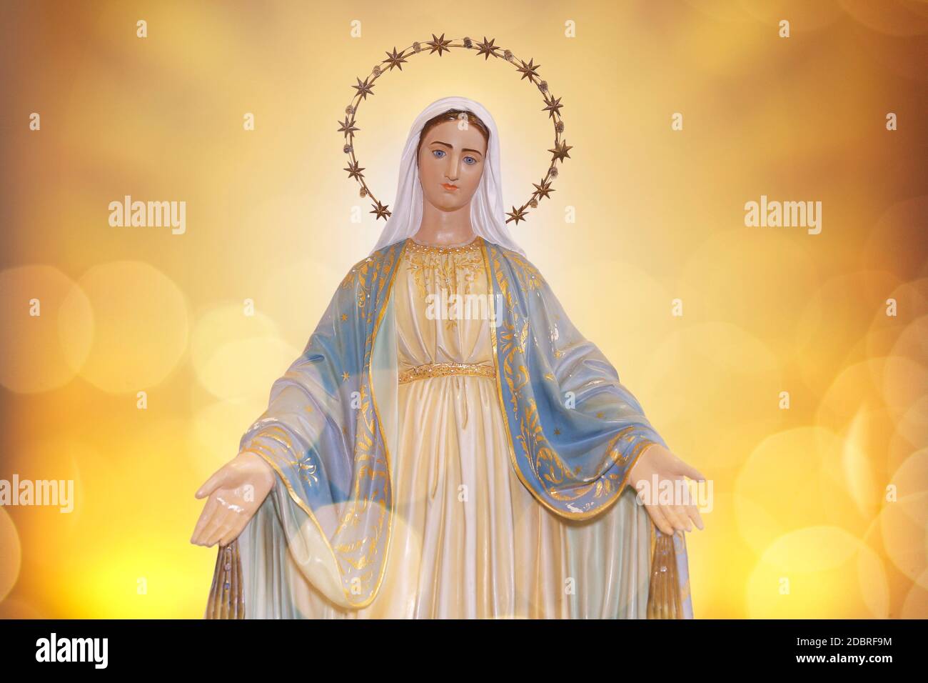 Statue de l'image de Notre Dame de grâce, mère de Dieu dans la religion catholique, Vierge Marie Banque D'Images