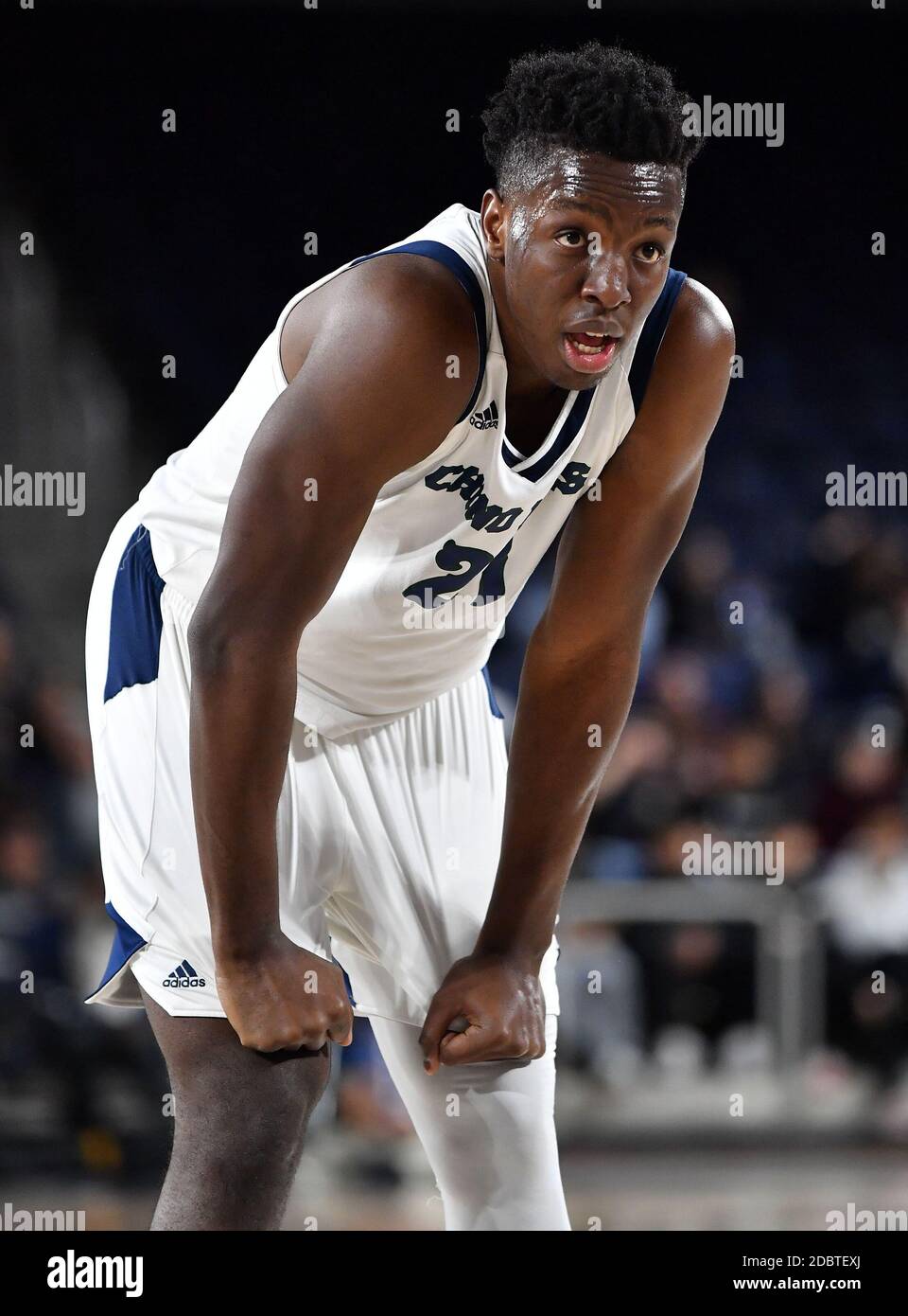 Riverside, CA. 23 février 2019. Onyeka Okongwu #21 en action lors de la CIF-SS DIV 1 Boys Prep Basketball final Santa Margarita vs Chino Hills à l'université baptiste Cal.obligatoire crédit photo: Louis Lopez/Modern Exposure/Cal Sport Media/Alamy Live News Banque D'Images