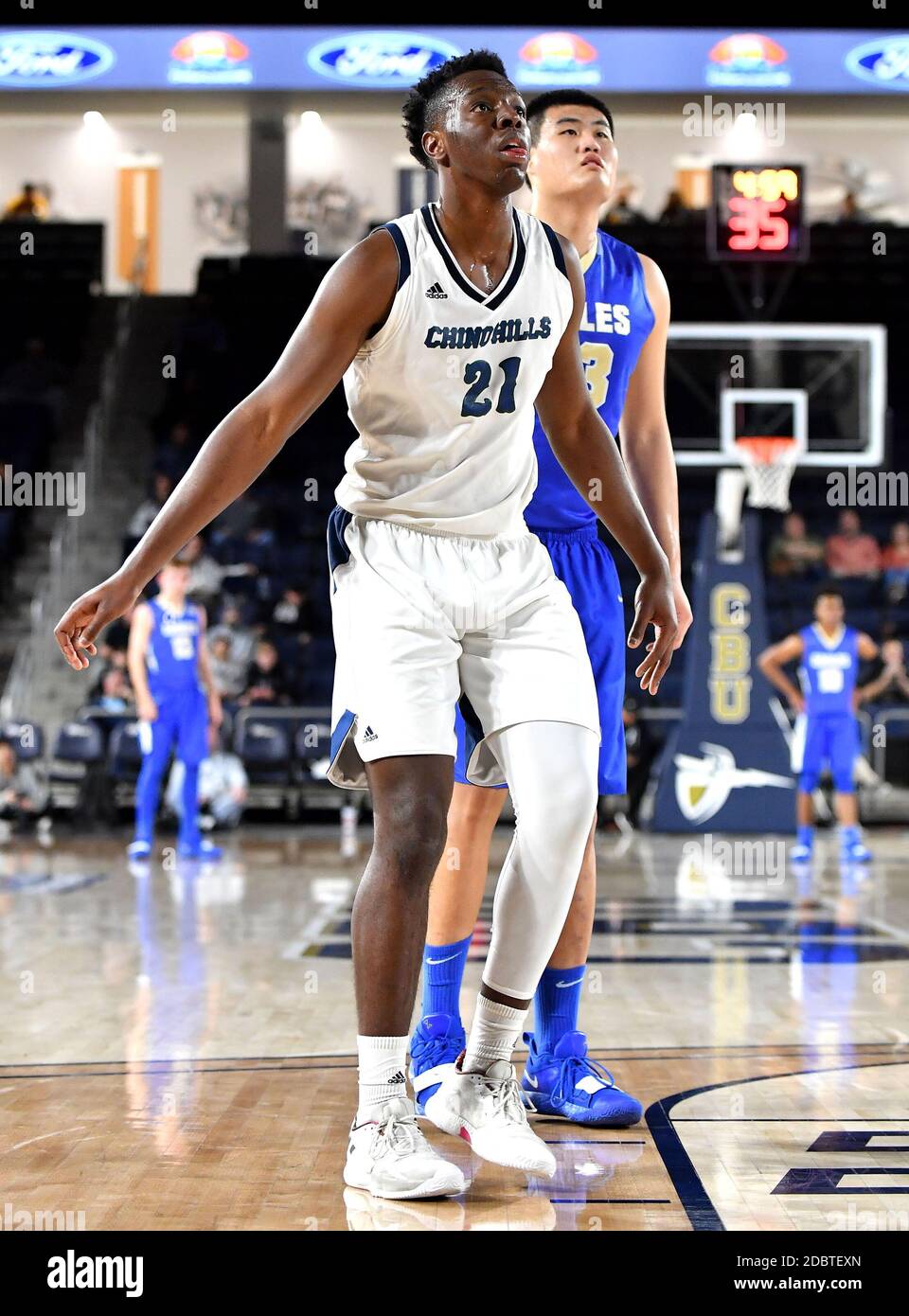 Riverside, CA. 23 février 2019. Onyeka Okongwu #21 en action lors de la CIF-SS DIV 1 Boys Prep Basketball final Santa Margarita vs Chino Hills à l'université baptiste Cal.obligatoire crédit photo: Louis Lopez/Modern Exposure/Cal Sport Media/Alamy Live News Banque D'Images