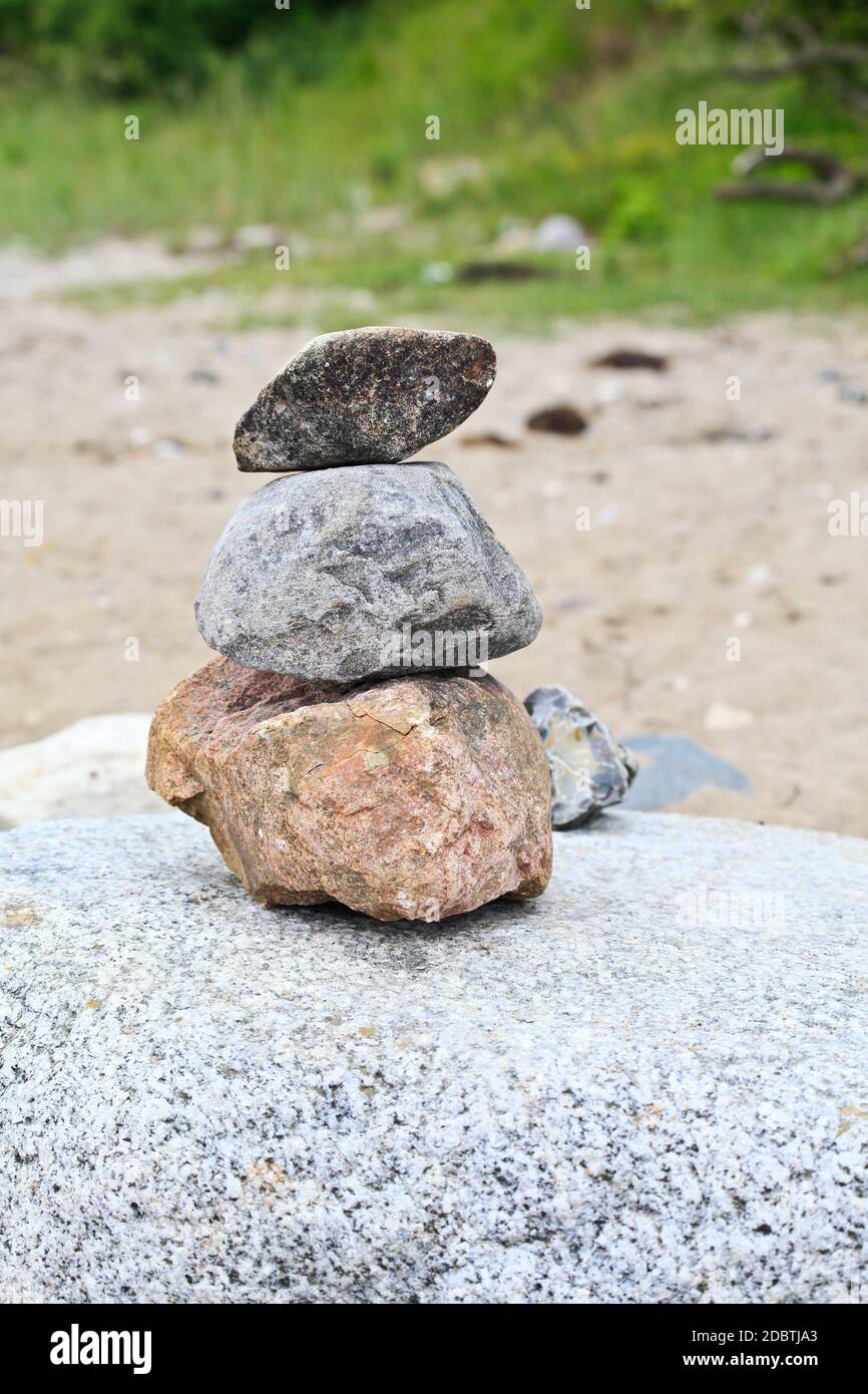 Sculpture en pierre sur la plage Banque D'Images