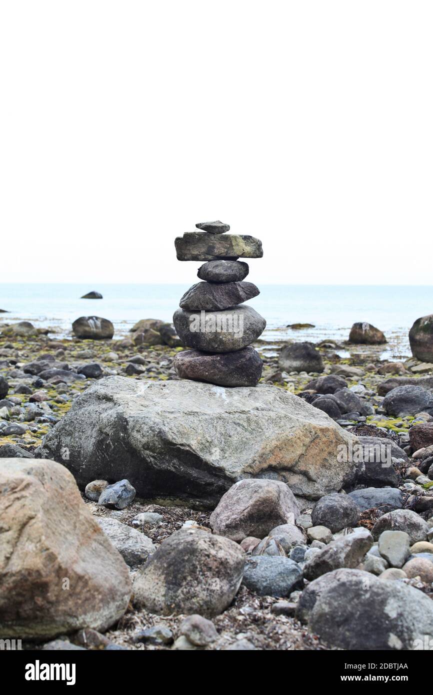 Sculpture en pierre sur la plage Banque D'Images