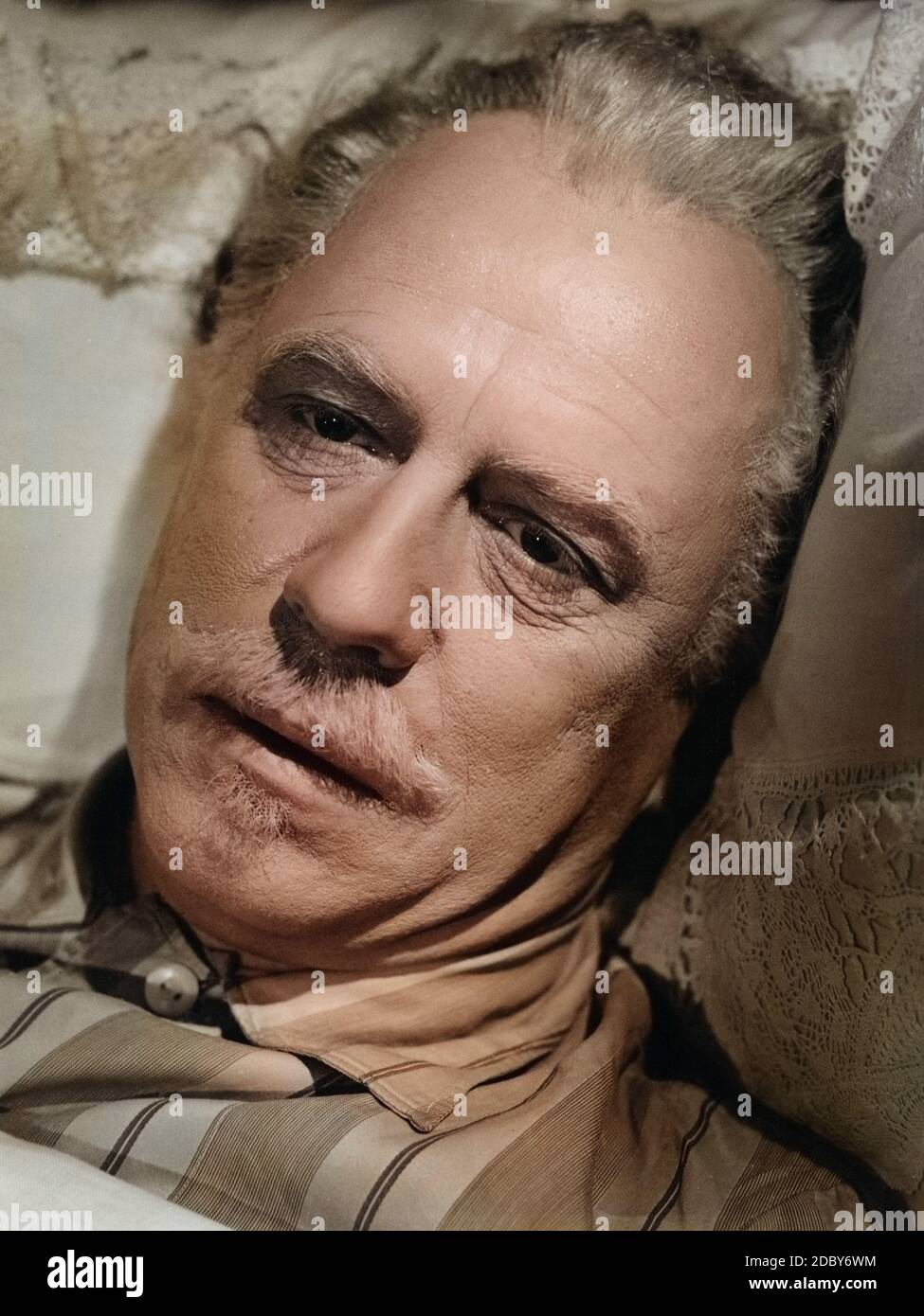 Werner Hinz, acteurs et actrices, deutscher Deutschland Mitte 1950er Jahre. L'acteur allemand Werner Hinz, Allemagne milieu des années 1950. Banque D'Images