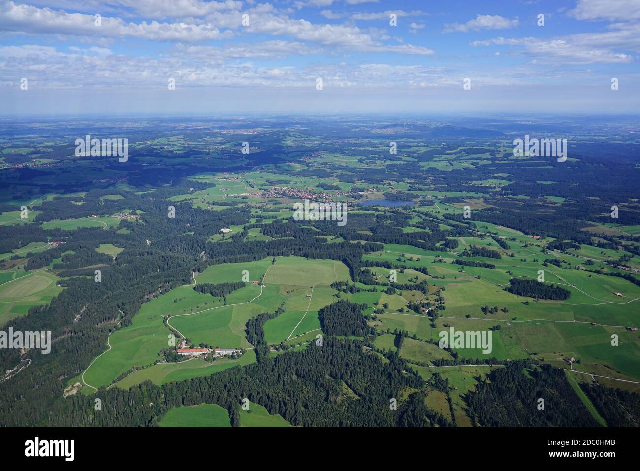 Vue aérienne du paysage près d'Unterammergau au lac Starnberg Banque D'Images