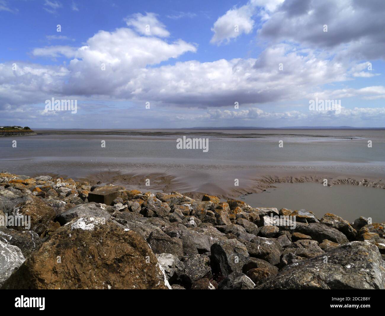 Vue sur le canal de Bristol depuis la baie de Cardiff. Banque D'Images