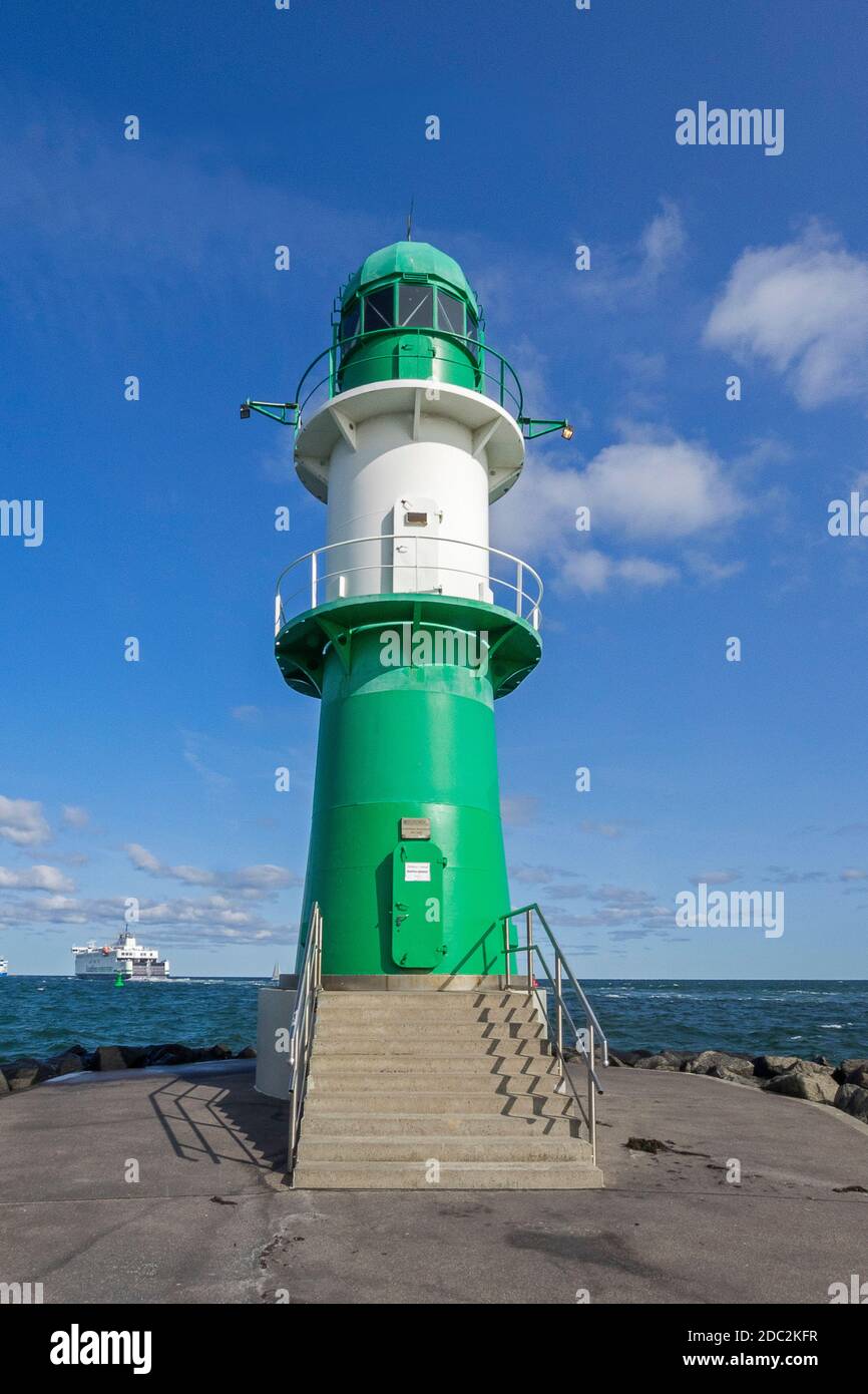 Allemagne, Phare Westmole de Warnemünde dans Mecklenburg-Ouest Pomerania Banque D'Images