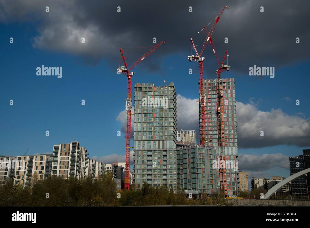 Londres 2020 novembre .Stratford. Chantier de construction sous un ciel orageux. Banque D'Images
