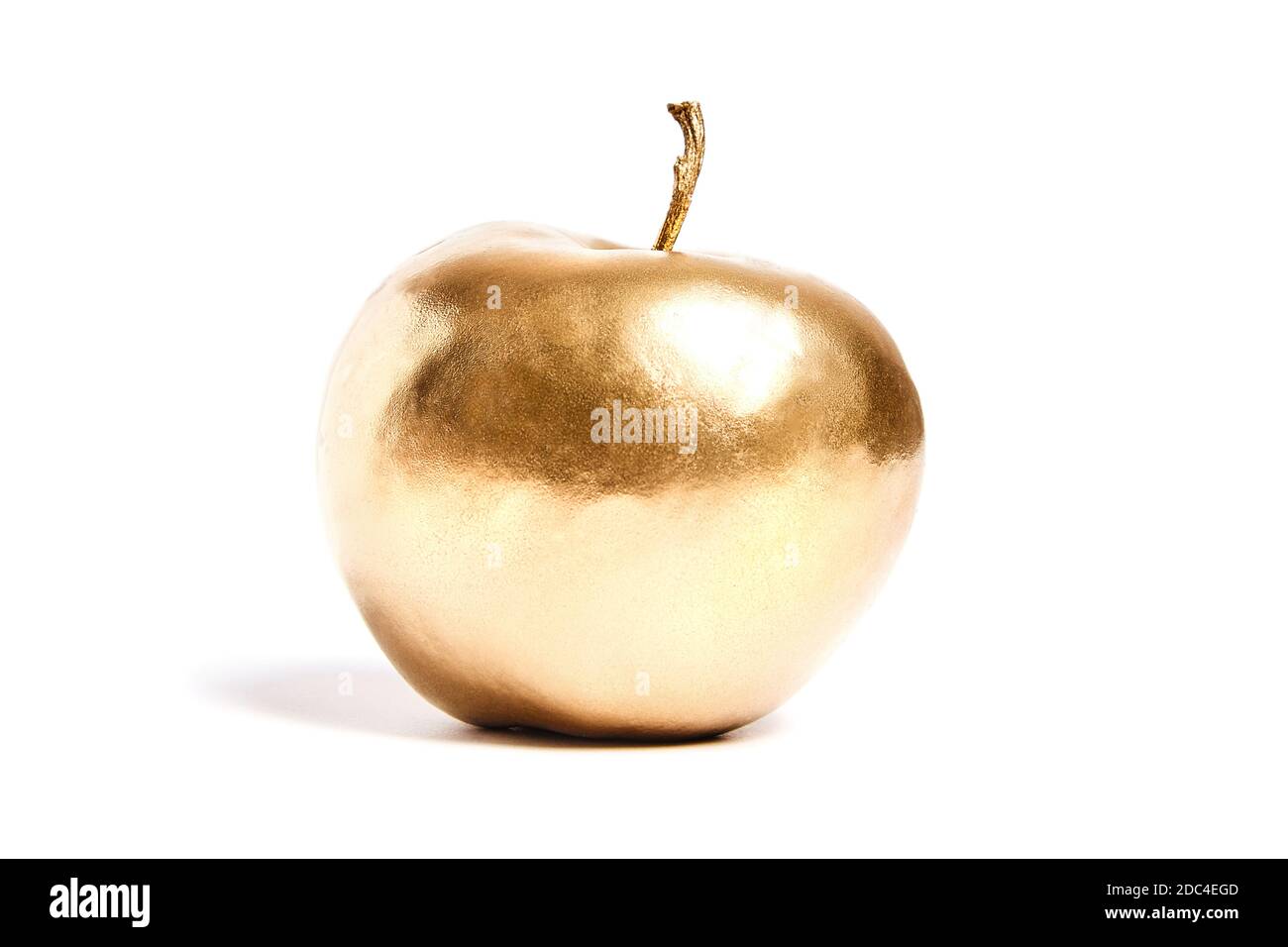 Pomme dorée de discorde, isolée sur fond blanc Photo Stock Alamy