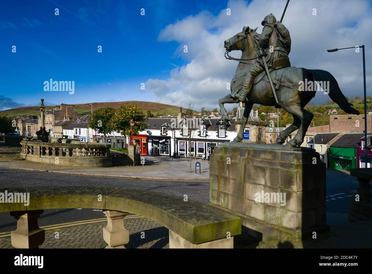 La statue de Border Univers, qui fait partie du mémorial de guerre de Galashiels, une ville aux frontières écossaises, Écosse, Royaume-Uni Banque D'Images