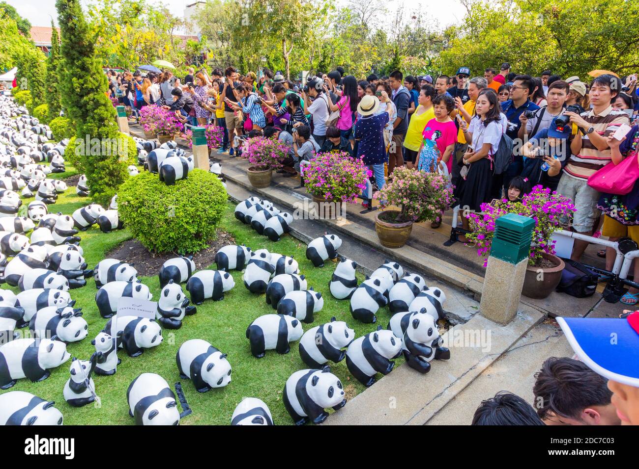 L'installation artistique de Pandas des années 1600 par Paulo Grangeon à Bangkok, en Thaïlande Banque D'Images