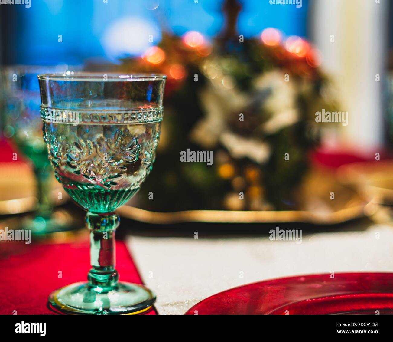 Des vacances d'hiver en cristal à la table du dîner pour Noël Banque D'Images