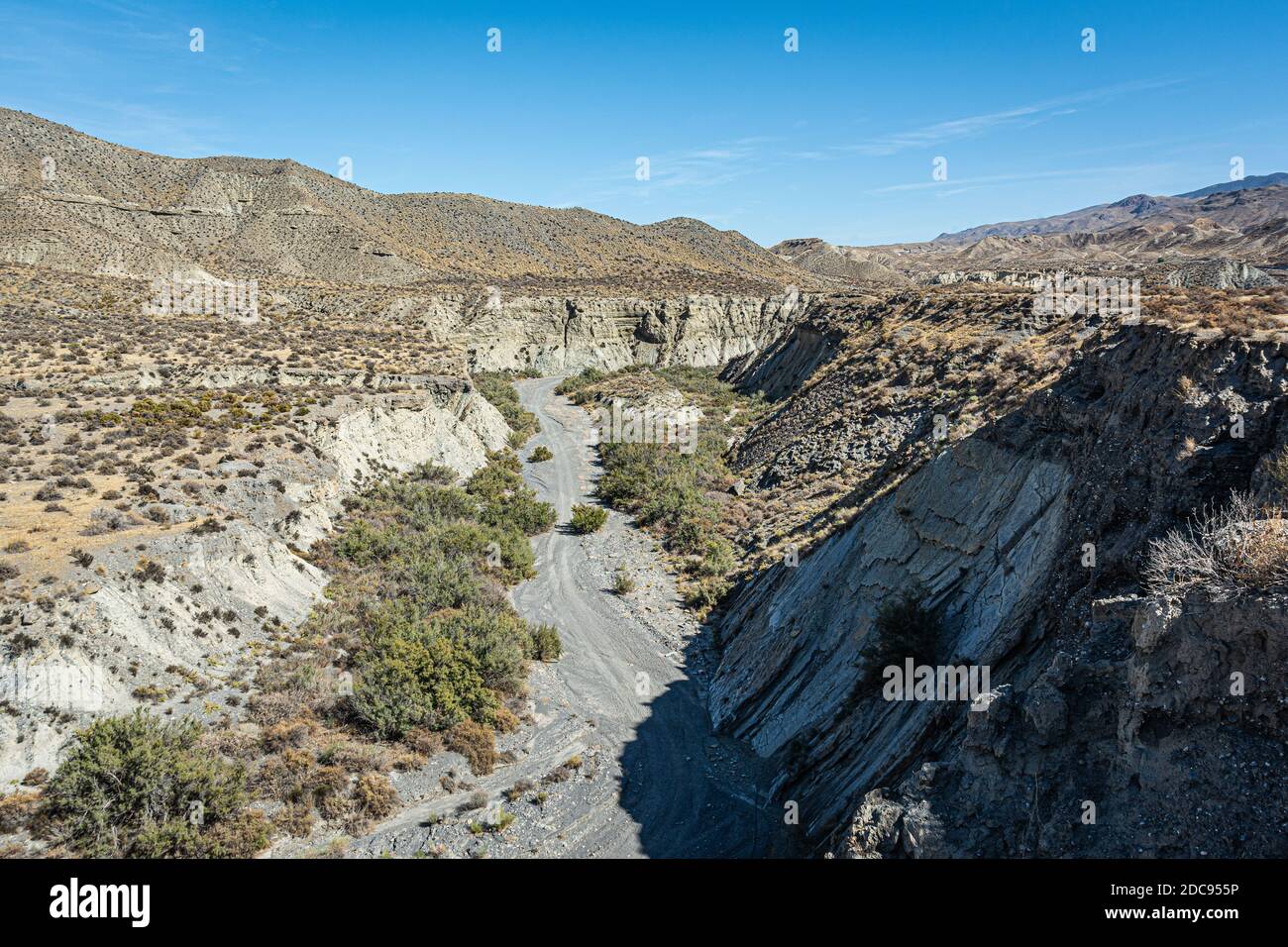 Vue sur le Canyon dans le désert de Tabernas. Banque D'Images