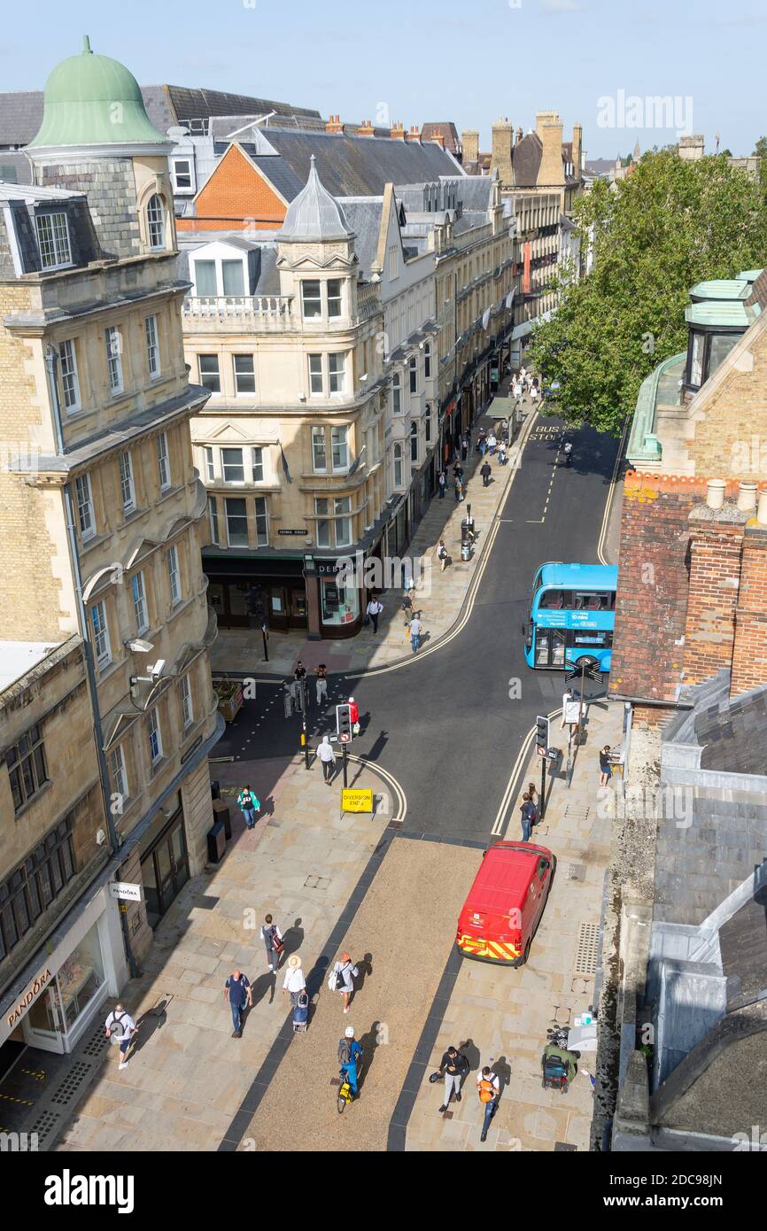Broad Street depuis la tour saxonne de l'église St Michael's, Cornmarket Street, Oxford, Oxfordshire, Angleterre, Royaume-Uni Banque D'Images
