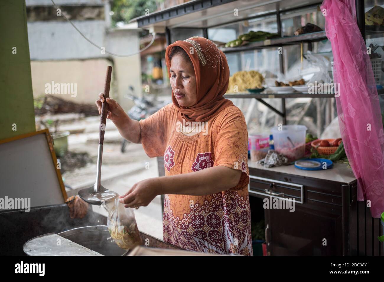 Assiette à soupe de nouilles, île Pulau Weh, province d'Aceh, Sumatra, Indonésie, Asie Banque D'Images