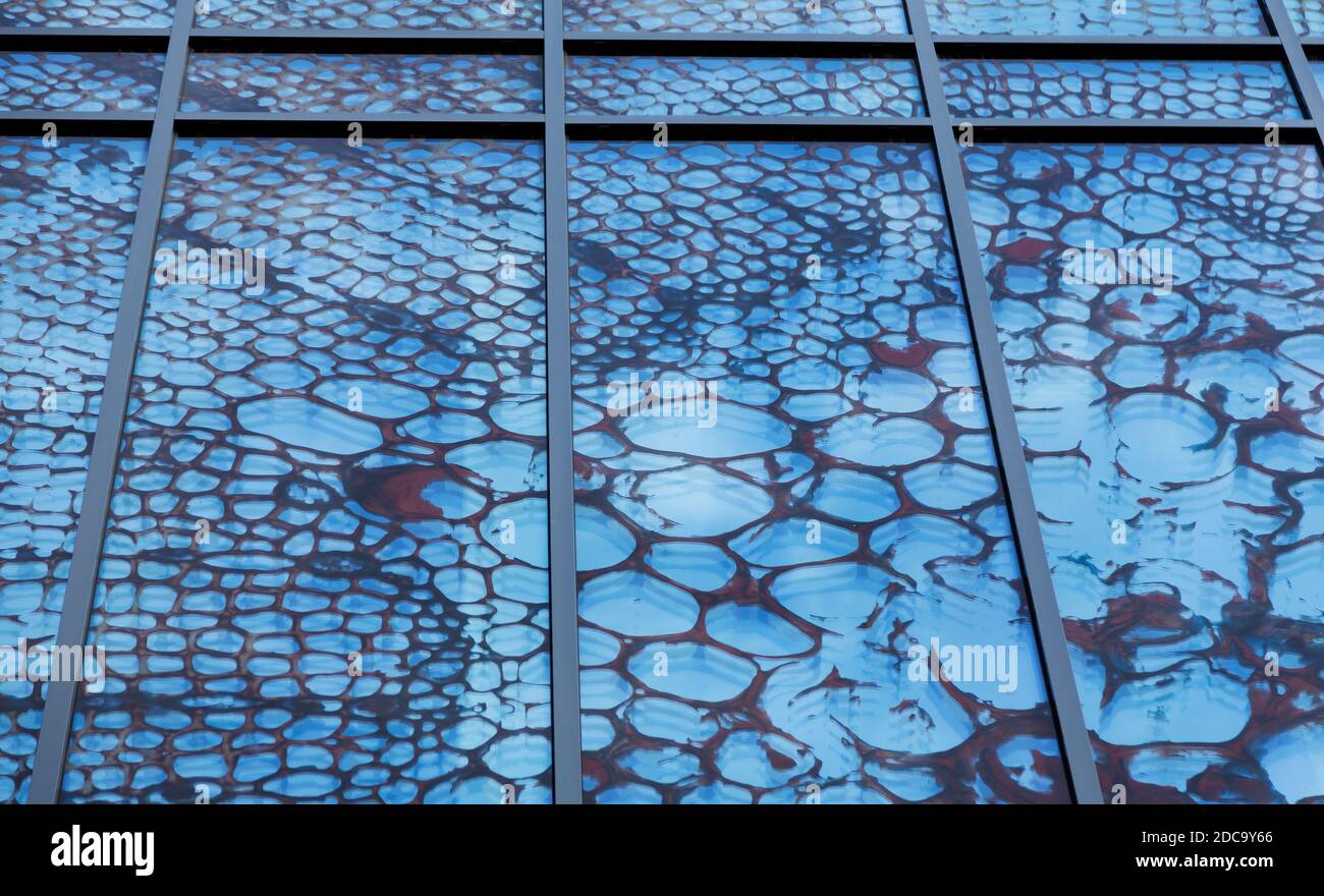 Umea, Norrland Suède - 24 septembre 2020 : une partie d'œuvres d'art en verre à l'université Banque D'Images