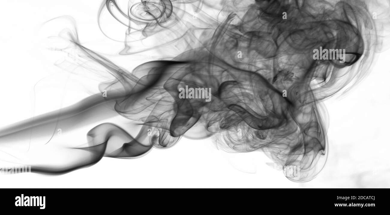 Nuage magique de fumée noire sur fond blanc isolé Banque D'Images