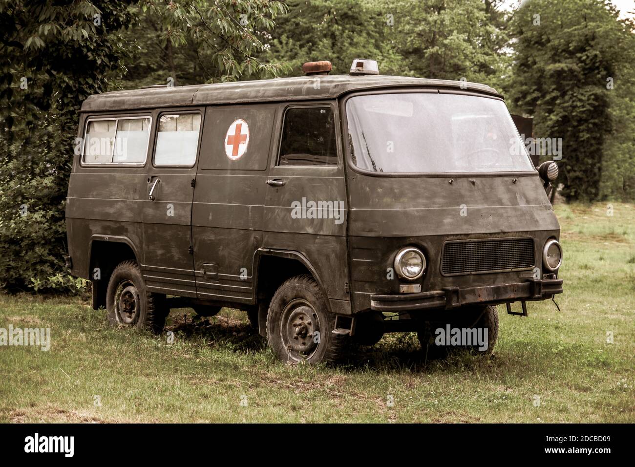 Canon militaire décoratif / camion utilisé en guerre Banque D'Images