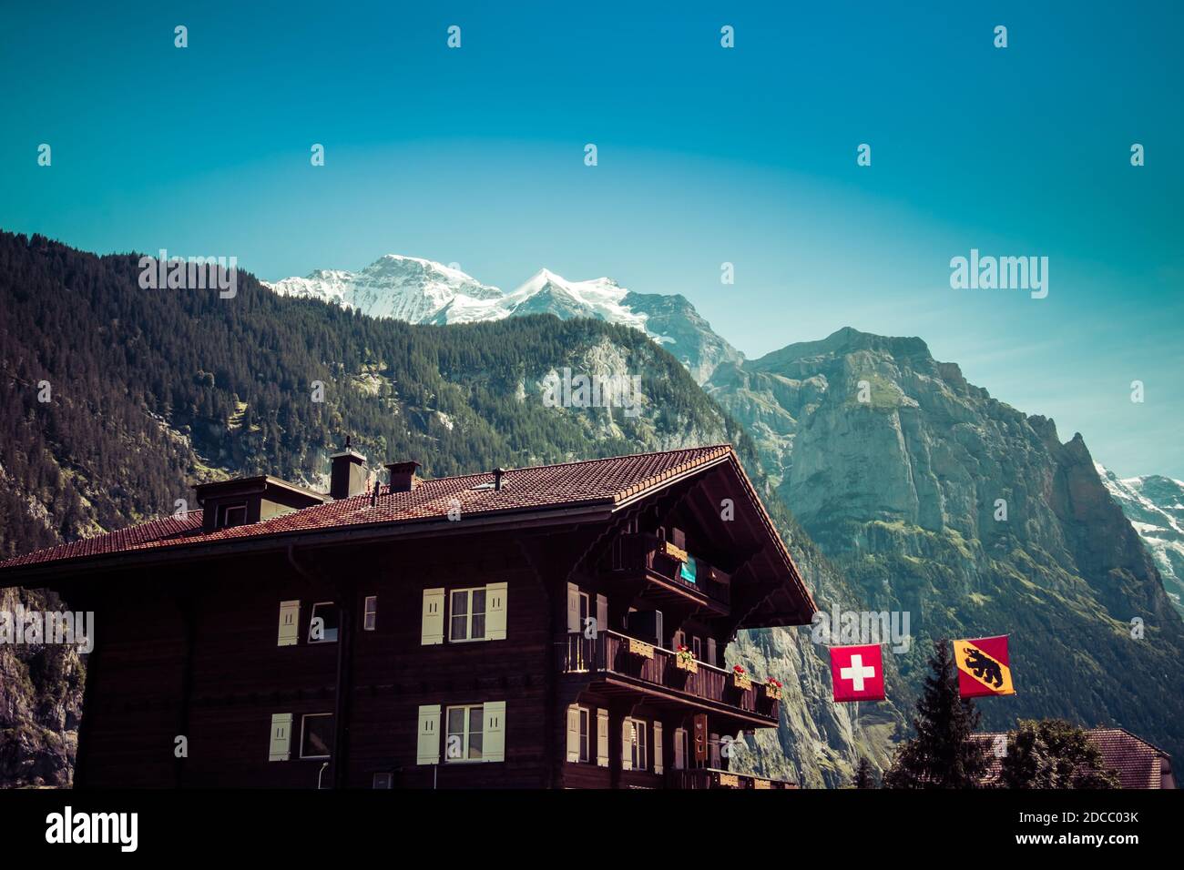 Vue sur les Alpes suisses, à Interlaken, Suisse Banque D'Images