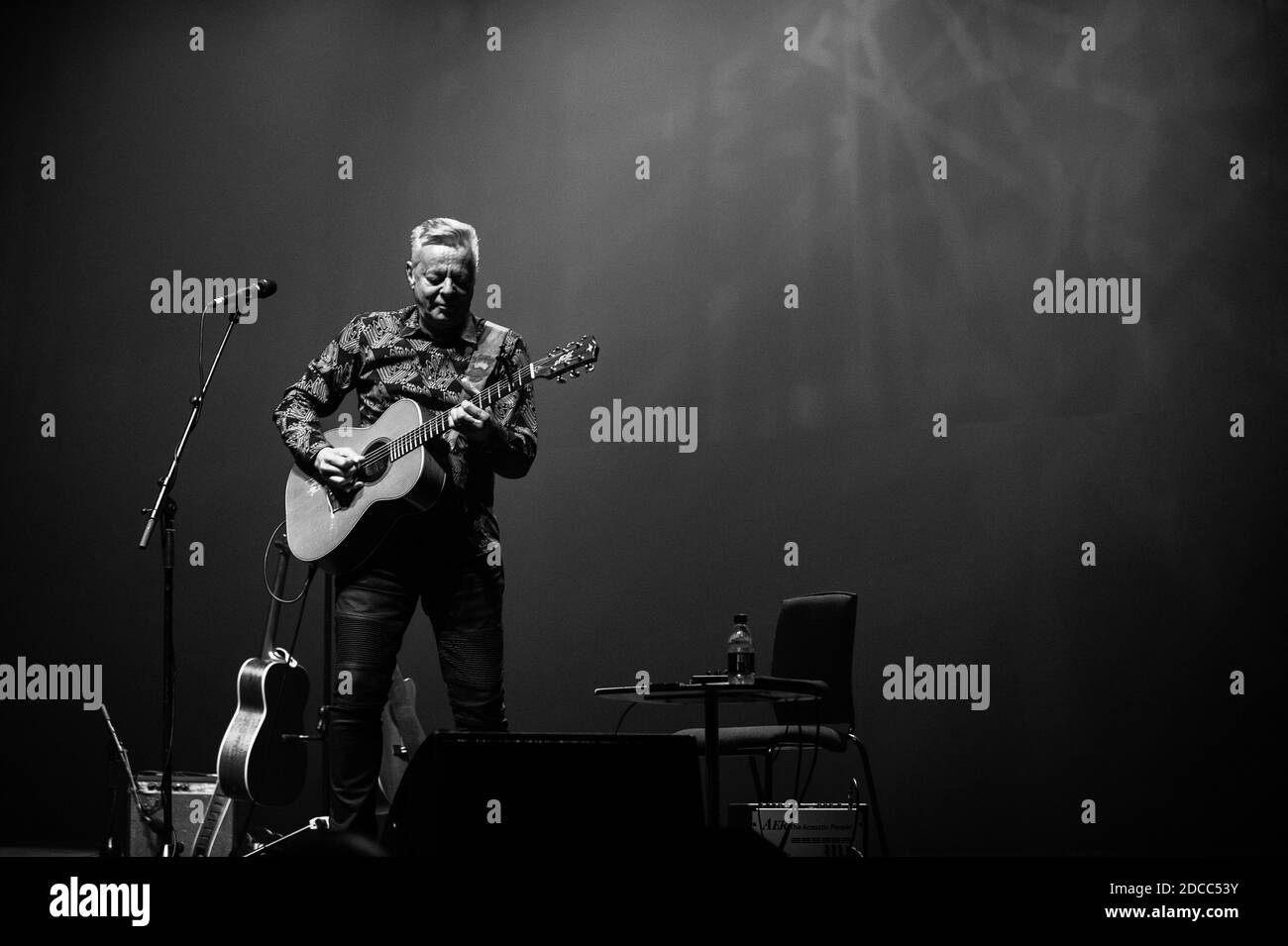 Tommy Emmanuel Live Banque D'Images