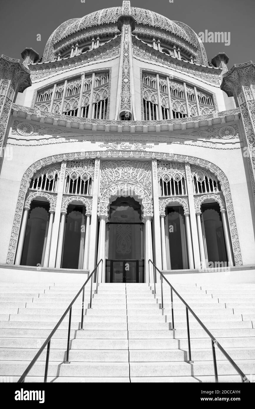Décoration architecturale vintage et classique ornée d'un temple religieux Banque D'Images