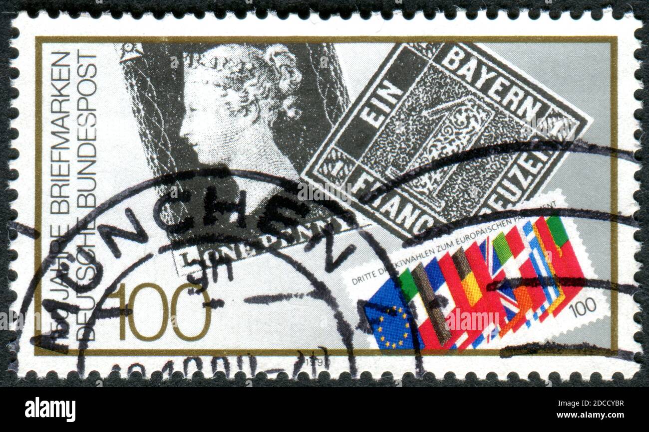 ALLEMAGNE - VERS 1990: Timbre imprimé en Allemagne, dédié au 150e anniversaire des timbres du premier étage, vers 1990 Banque D'Images