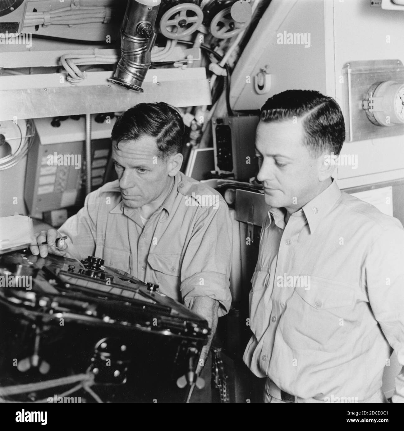 USS Nautilus, Commandant Anderson et Dr. Waldo Lyon, 1958 Banque D'Images
