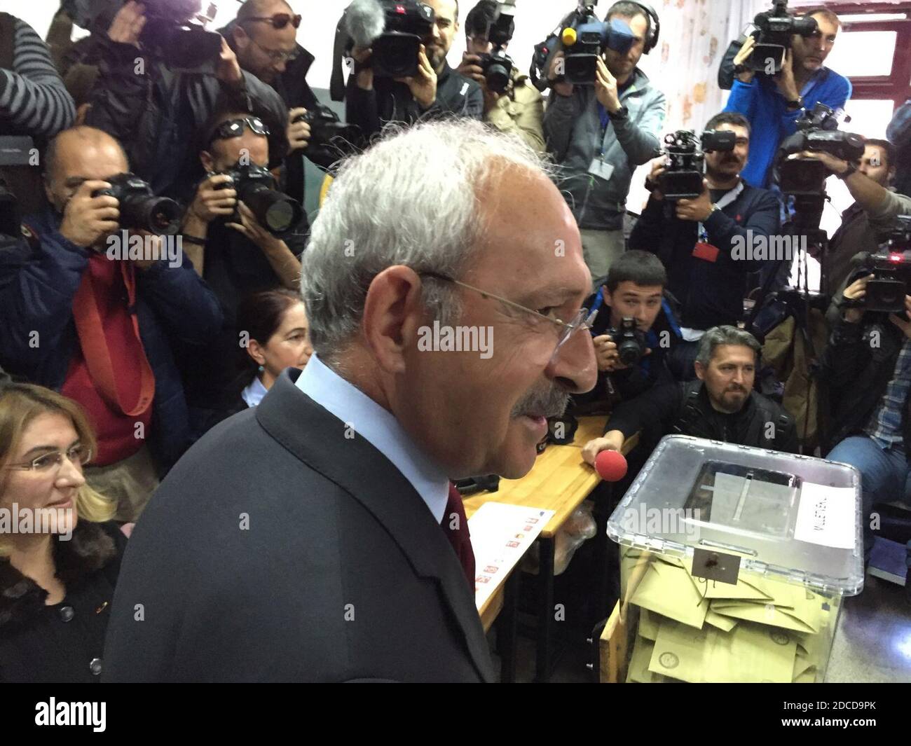 Kemal Kılıçdaroğlu vote, 1er novembre 2015. Banque D'Images