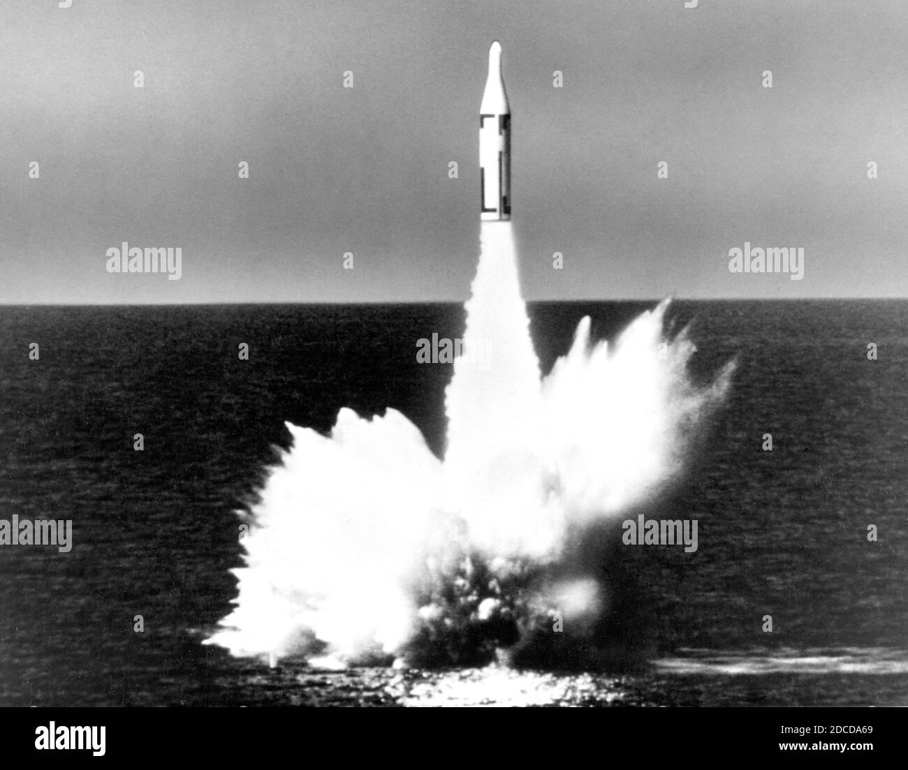 Lancement du premier missile Polaris de l'USS George Washington, 1960 Banque D'Images