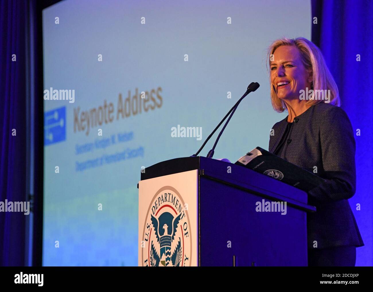 Kirstjen Nielsen s'exprime au Cyber Security innovation Showcase Banque D'Images