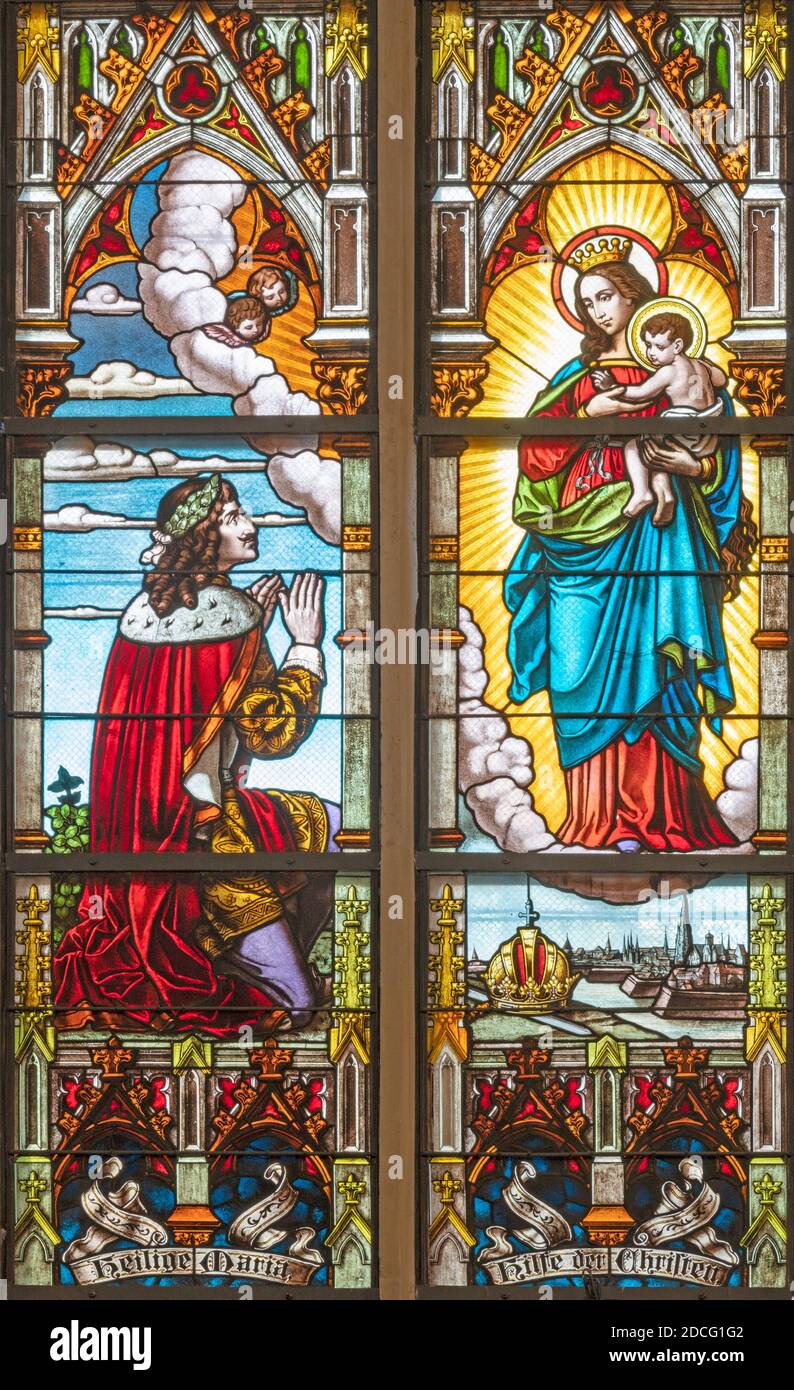 VIENNE, AUSTIRA - 22 OCTOBRE 2020 : le roi Saint-Étienne de Hongrie et Madonna dans l'église Laurentiuskirche par les salles de travail de la République tchèque et de l'Autriche. Banque D'Images