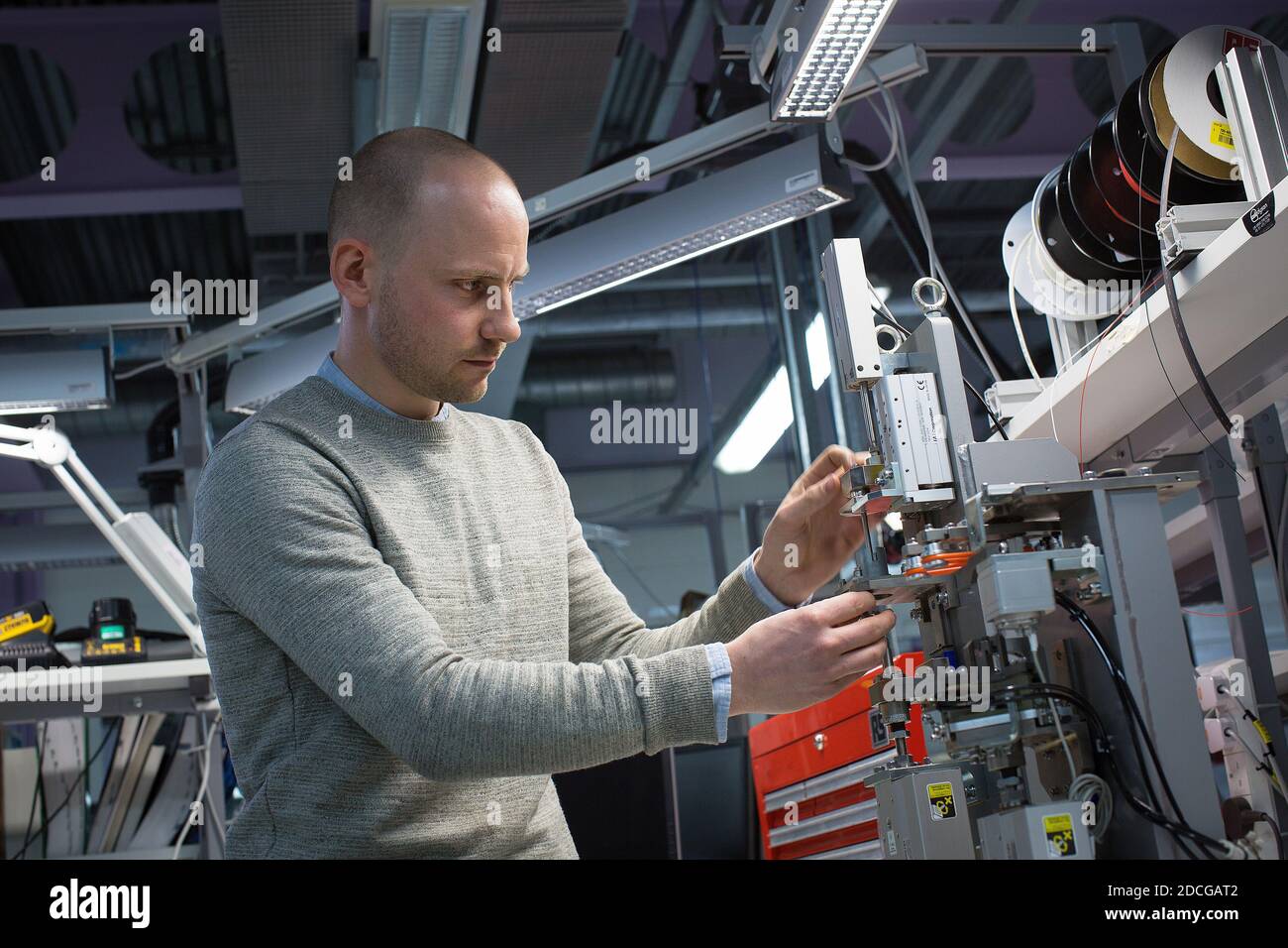 Royaume-Uni /Wiltshire/ Malmesbury/Dyson /Ingénieur - moteurs et puissance chez Dyson . Banque D'Images