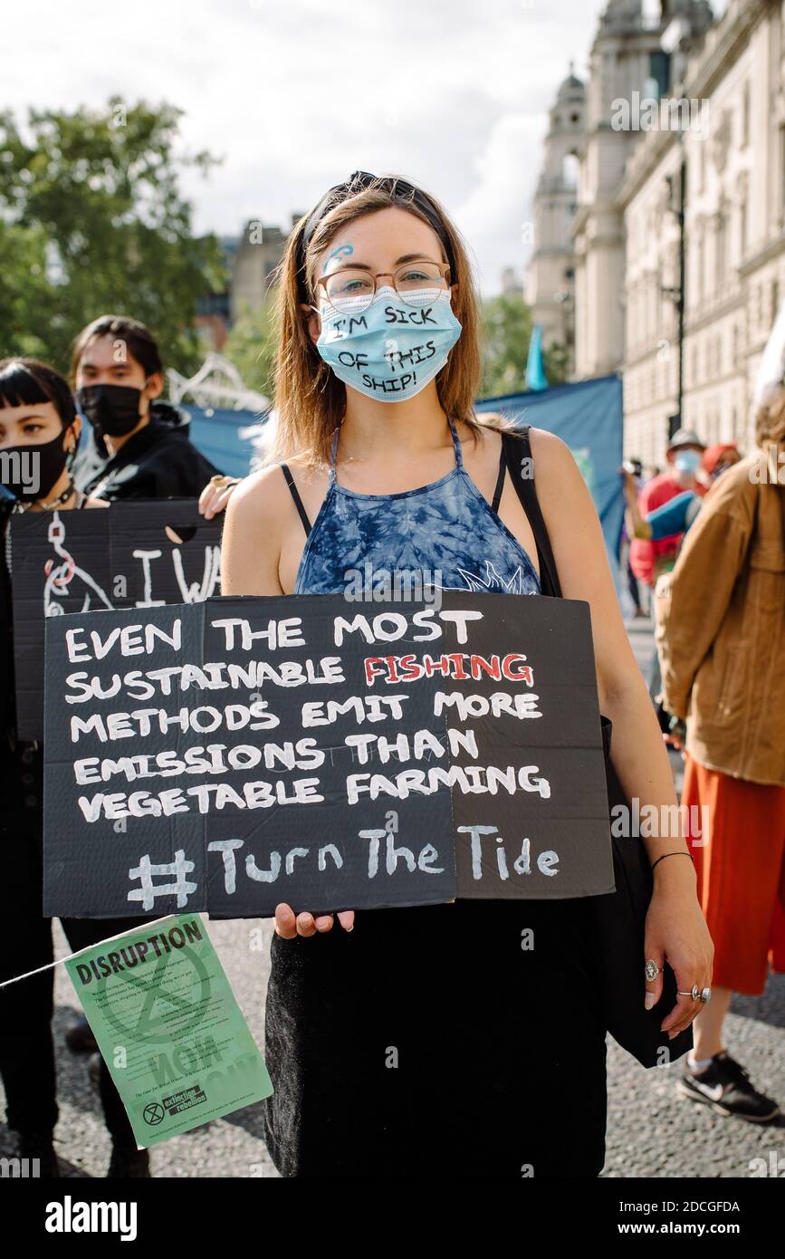 LONDRES, ROYAUME-UNI - 6 SEPTEMBRE 2020 : rébellion de l'extinction, Marche de l'extinction marine Banque D'Images