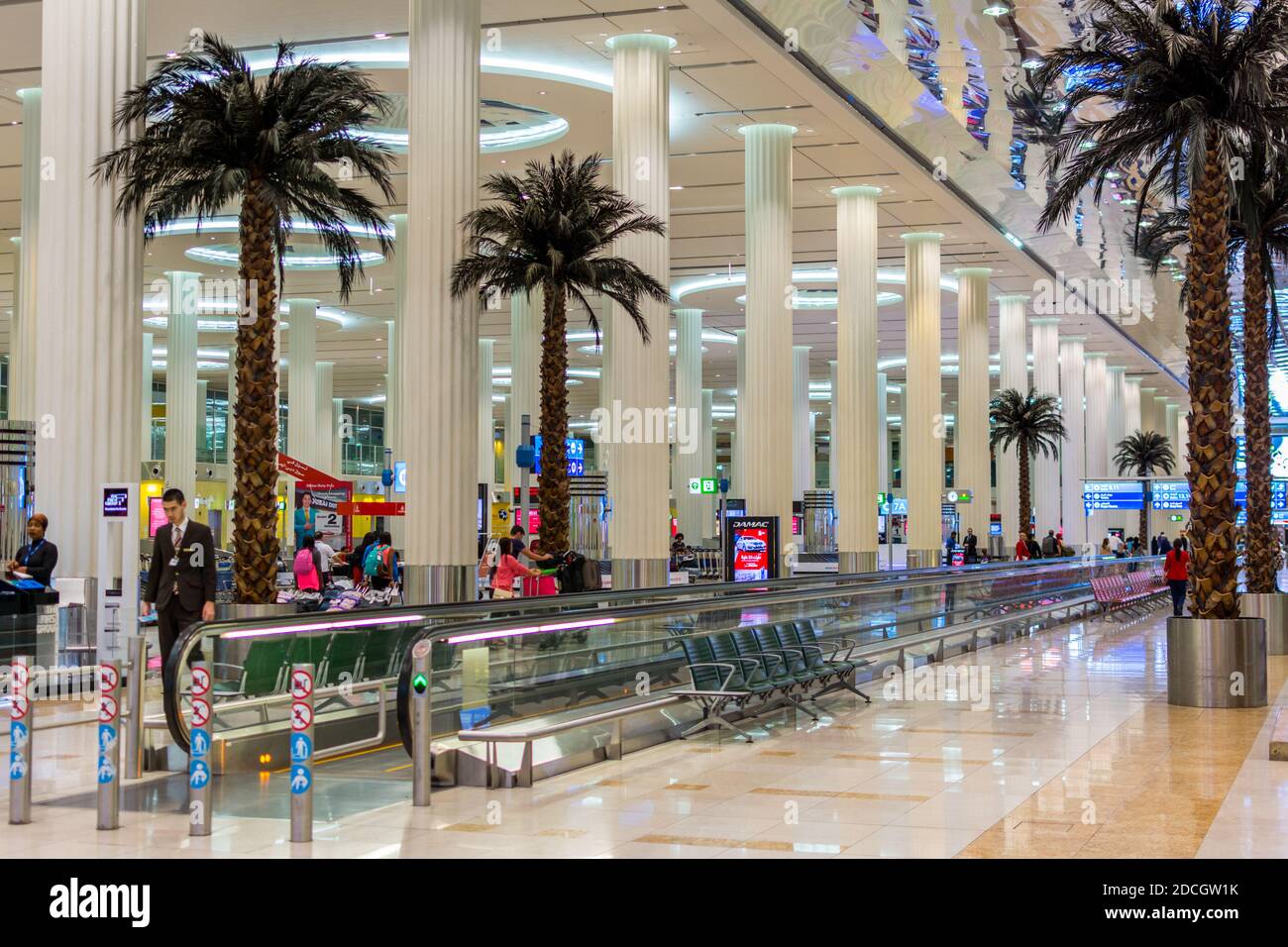 Intérieur de l'arrivée du terminal 3 de l'aéroport international de