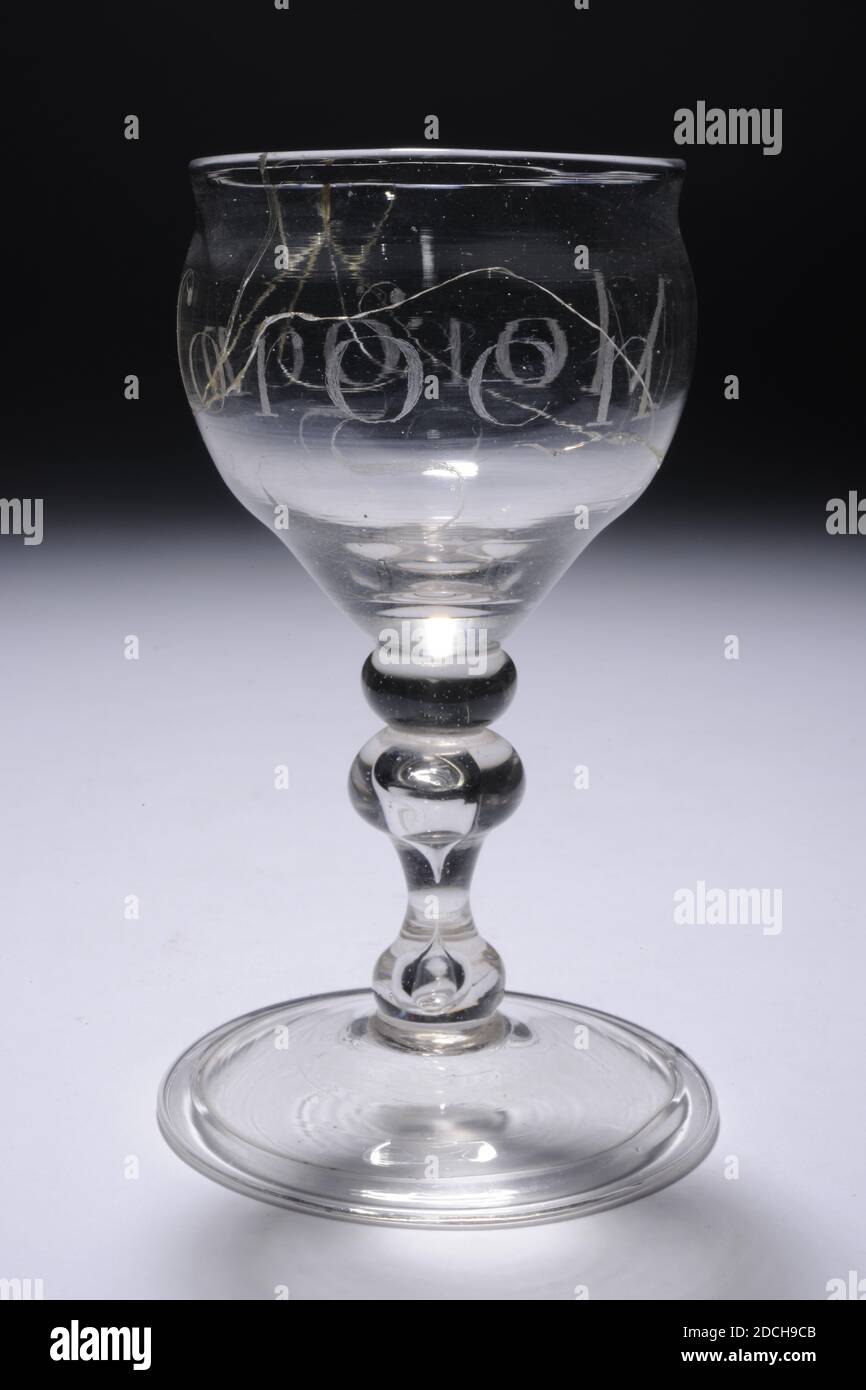 Calice, premier quart du XVIIIe siècle, général: 13.5 x 8.1cm 135 x 81mm, diamètre du pied: 8.1cm / diamètre calice: 6.5cm, 1986 Banque D'Images
