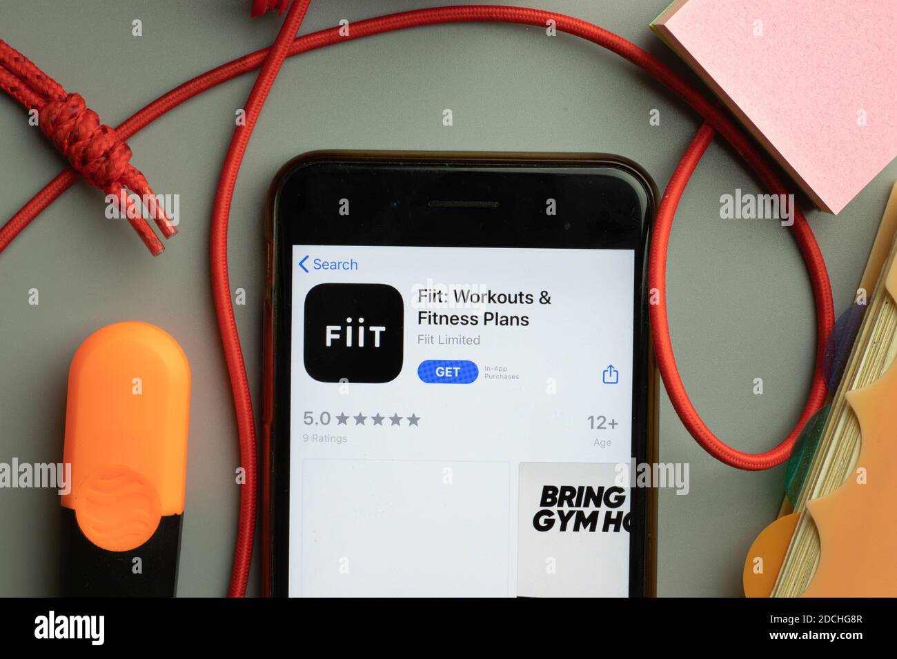 New York, États-Unis - 7 novembre 2020 : logo de la boutique d'applications FIIT Workouts sur l'écran du téléphone, Editorial. Banque D'Images