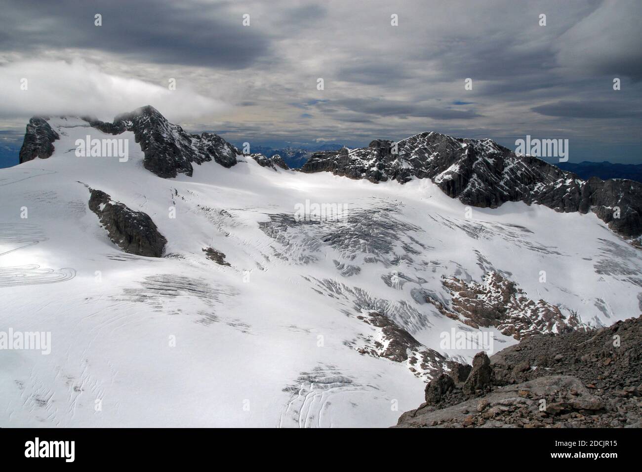 Hoher Dachstein (2995 m), la deuxième plus haute montagne des Alpes calcaires du Nord, en Autriche Banque D'Images