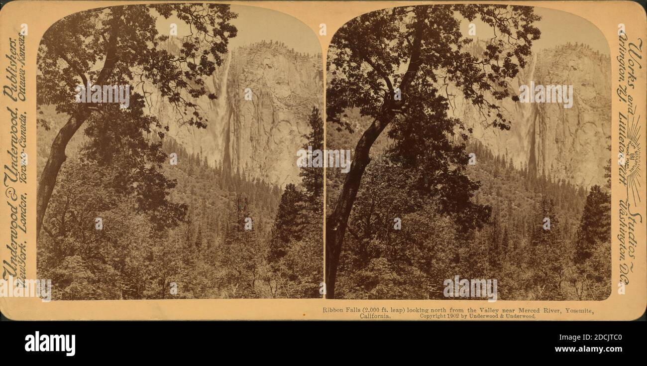 Ribbon Falls (2,000 pieds de saut) en regardant vers le nord de la vallée près de Merced River, Yosemite, Californie., image fixe, stéréographes, 1893 - 1904 Banque D'Images