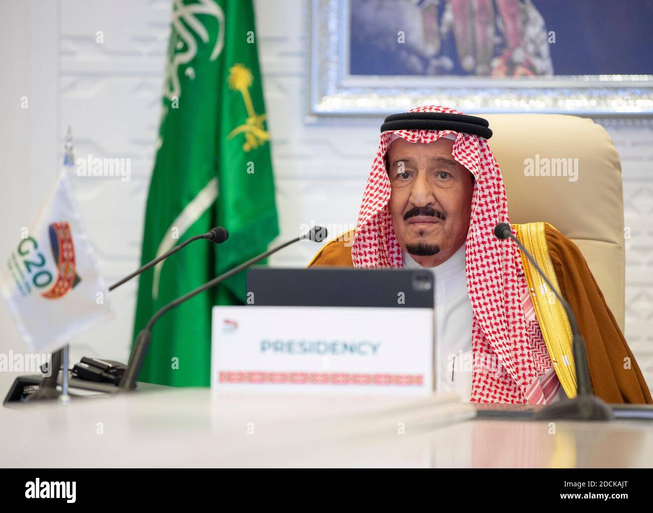 (201122) -- BEIJING, le 22 novembre 2020 (Xinhua) -- le roi d'Arabie Saoudite Salman bin Abdulaziz Al Saud participe au 15e Sommet virtuel des dirigeants du Groupe des 20 (G20) à Riyad, en Arabie Saoudite, le 21 novembre 2020. (Sommet des dirigeants du G20/document via Xinhua) Banque D'Images